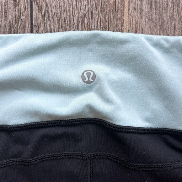 Lululemon leggings black size 8 - Picture 7 of 8